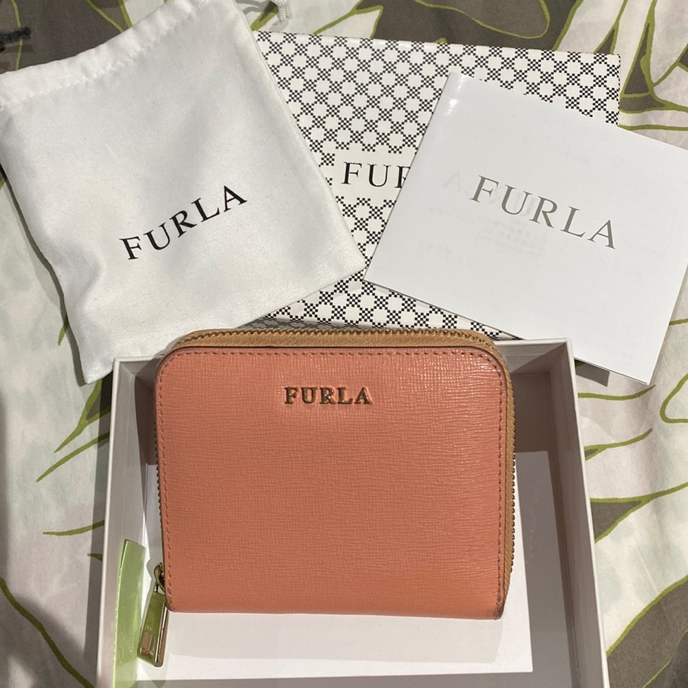 Furla Full Set Peach/Pink Zip Around Wallet